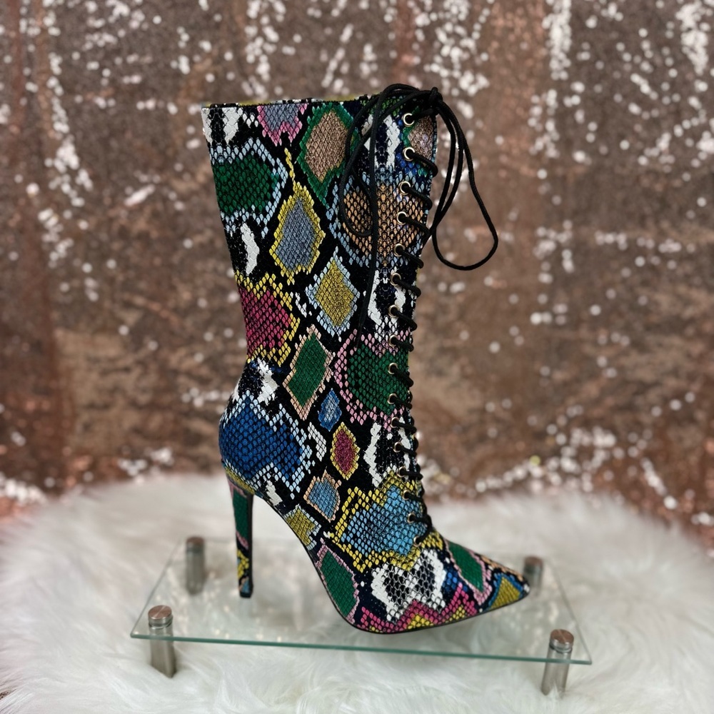 Size 7, Multicolored Snake Print Mid Calf Boots